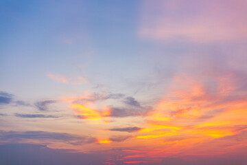 Fototapeta premium Morning and evening cloud and sky backdrop,Dusk sky background in the evening with sunset cloud and natural gradient light on colorful panoramic twilight sky backdrop.