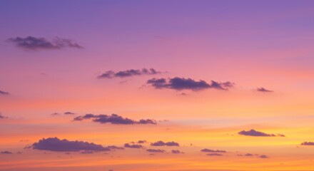 Fototapeta premium Colorful Sunset Sky with Pink Orange Purple Clouds Over Horizon
