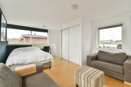Modern and Inviting Living Room Interior
