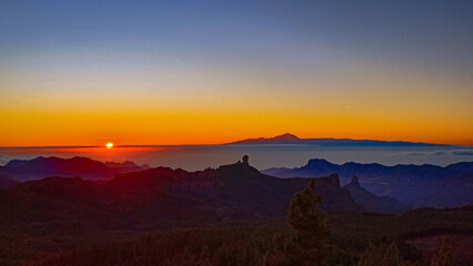 sunset in the mountains, gran canarias, pico de las nieves, Spain © Davinia