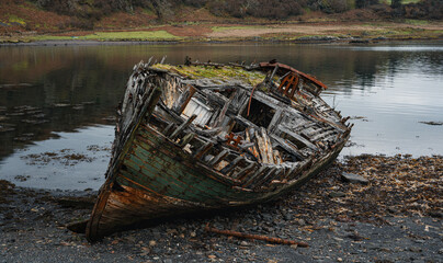 Schiffswrack in der Horseshoebay auf der Insel Kerrera, Schottland