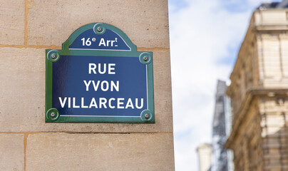 La rue Yvon Villarceau dans le quartier du 16e arrondissement de Paris en France.