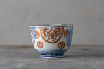 Koimari Mukouzuke Utsuwa Sometsuke Iroe Mukozuke with Dragon and Kaku-Tomi Patterns - Late Edo to Meiji Vintage Japanese Porcelain Bowl