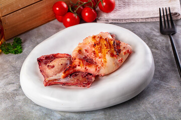 Tasty Grilled calamari for snack