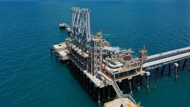 defaultOffshore LNG Terminal Loading Arm Facility Overview