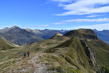 Panorami della Val Brembana salendo sopra i Piani dell'Avaro, Lombardia,Italia