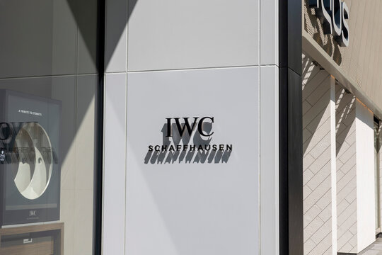IWC 大阪心斎橋ブティック（大阪府大阪市中央区西心斎橋）
