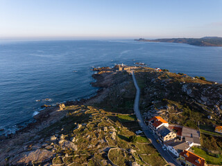 El Faro de Mux&iacute;a situado al lado del Santuario da Barca, A Coru&ntilde;a