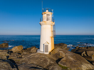 El Faro de Mux&iacute;a situado al lado del Santuario da Barca, A Coru&ntilde;a