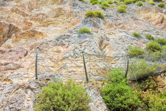 Protection wire mesh against falling rocks from the mountains