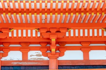 Fototapete Rot 日本の伝統建築の軒を支える組物  © 木村　亨