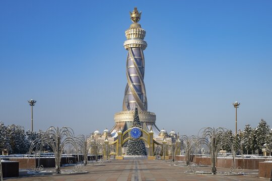 Istiklol Tower, Independence and Freedom Tower, Winter, Dushanbe, Tajikistan, Central Asia