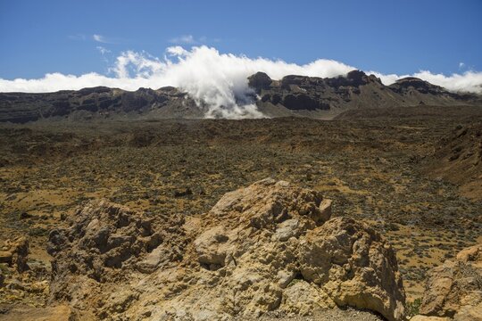 Volcanic landscape, plateau, Parque Nacional de las Ca&ntilde;adas del Teide, Teide National Park, UNESCO World Heritage Site, Tenerife, Canary Islands, Spain