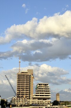The Lufthansa high-rise (headquarters of the German airline until 2007) on the banks of the Rhine in Deutz becomes MaxCologne, renovation until 2012, Cologne, North Rhine-Westphalia, Germany