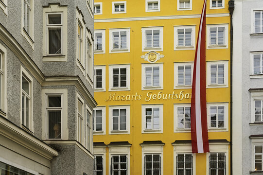 Mozart's birthplace, Getreidegasse, Salzburg, Austria