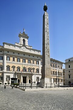 Palazzo Montecitorio, Parliament, with obelisk, Piazza Montecitorio, Rome, Lazio, Italy