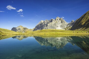 Eissee Oytal Behind Gro Wilder