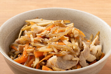 きんぴらごぼう　豚肉入り