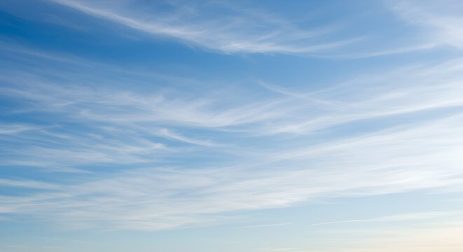 cielo azul con nubes
