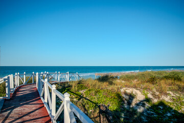 Obraz premium Pathway to the Beach Paradise