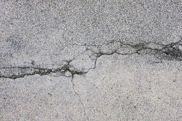 cracked concrete wall