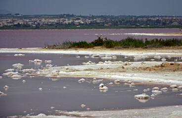 różowe jezioro, słone jezioro, Torrevieja, Hiszpania, Salt Lake in Torrevieja, lagoons for salt extraction in Alicante, pink lake of torrevieja, Costa Blanca, province of Alicante, Spain, Laguna Rosa