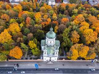 Warszawa, panorama miasta widoczna z okolicy Starych Powązek, jesień © hunter76