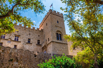 Obraz premium Palace of the Grand Master seen from the Amboise gate, Rhodes old town, Greece