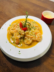 Prato - Camarão - Refeição - Restaurante - Cheff - Comida