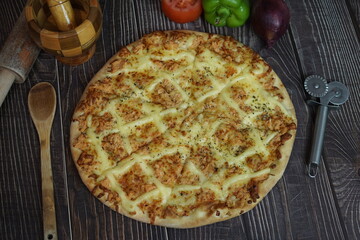 Pizza - Massa - Forno - Comida - Mesa