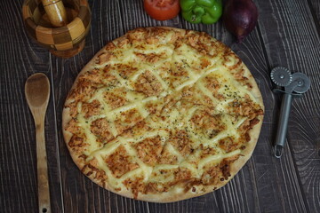Pizza - Massa - Forno - Comida - Mesa