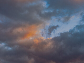 Obraz premium colorful sunset clouds in summer time