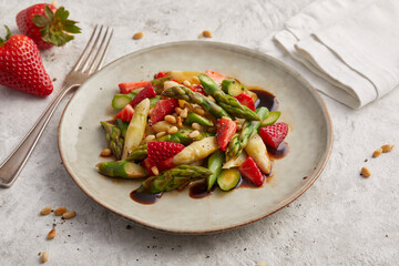 Asparagus Salad with Strawberries