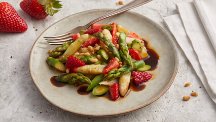 Asparagus Salad with Strawberries