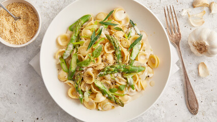 Asparagus Leek Pasta