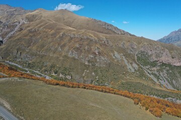 Stepanzminda in Georgien von oben – Luftbildaufnahmen