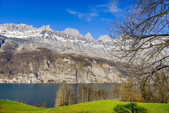 Churfirsten, Selun, Fr&uuml;msel, Brisi, Zuestoll, Schibenstoll, Hinterrugg, Ch&auml;serrugg, Gamserrugg, Walensee, See, Walenstadt, Walenstadtberg, Toggenburg, Sarganserland, Alpen, Fr&uuml;hling, Winter, Schweiz