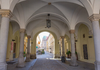 Breslau, Polen, Rynek – der Marktplatz mit altem Rathaus.