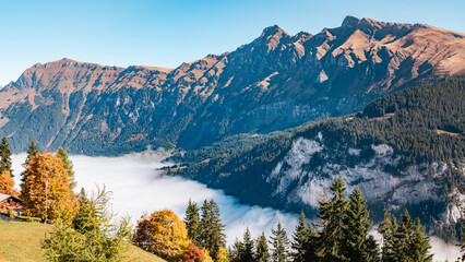 In den Bergen &uuml;ber dem Nebel