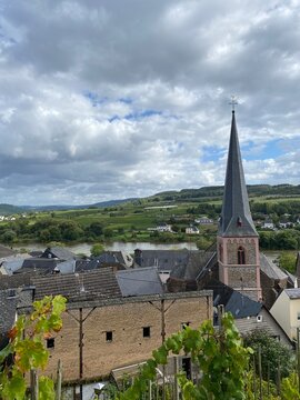 City of &Uuml;rzig on the Moselle