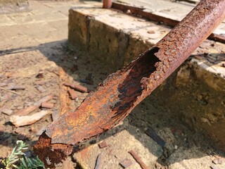 rusty iron, example of physical weathering of rusty iron