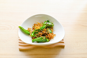 万願寺とうがらしのしらす炒め