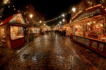 Weihnachtsmarkt - Leckerer Gl&uuml;hwein