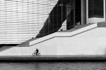 Silhouette eines Radfahrers © Christina Pichler