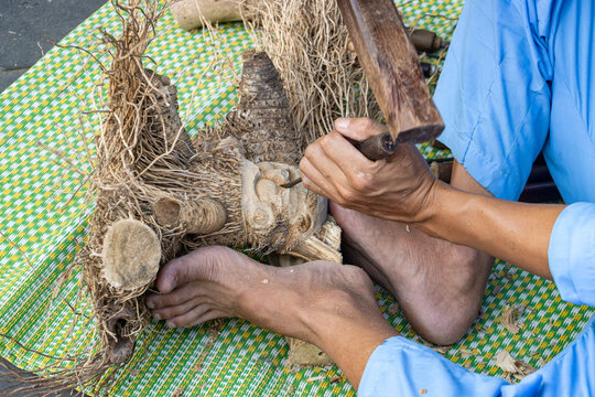 Close-Up of artisan when carving a decorative sculpture, Vietnam