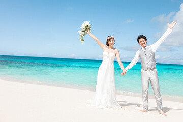 海外ブライダル　海　ウェディング
