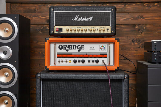 Orange guitar amplifier tube amp head TH30, Marshall DSL 20