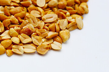 Roasted peanuts for snacking, or used as toppings for various dishes.