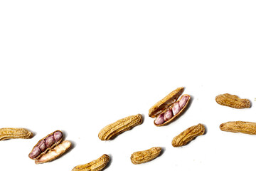 Boiled peanuts in shell
Simple, soft, and protein-rich snack.