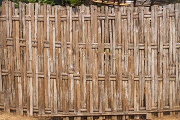 The price is made of bamboo hemisphere.